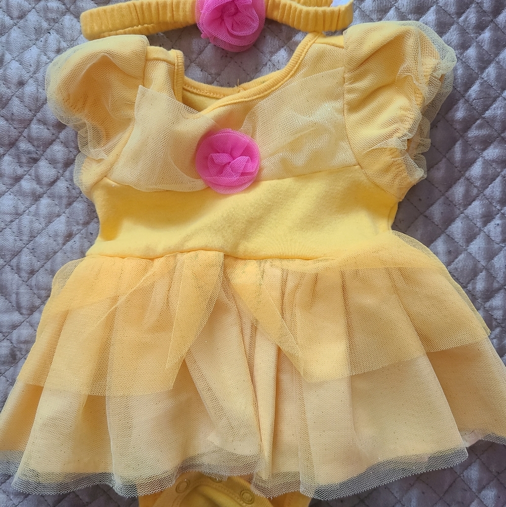 Disney dress baby only used it 1 time 4 a picture
